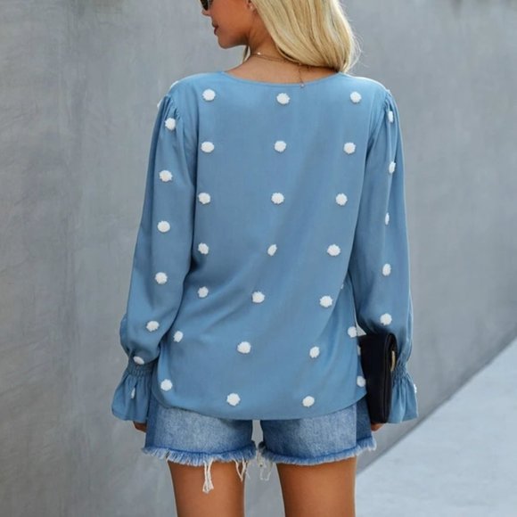 Chic Blouse - Blue - Picture 3 of 4